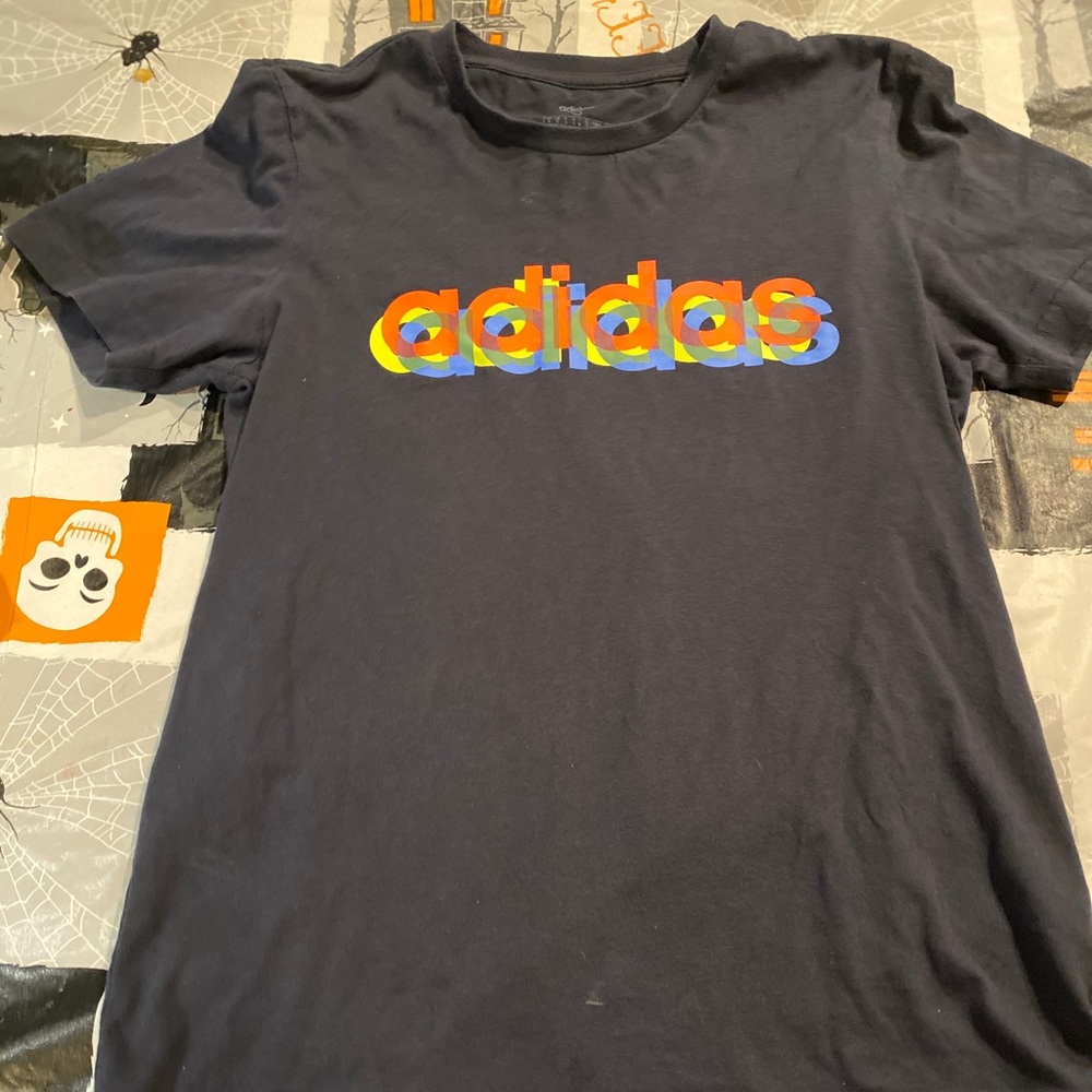 Adidas t-shirt